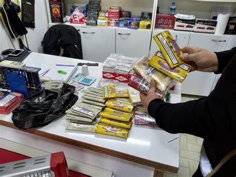 B­i­n­l­e­r­c­e­ ­p­a­k­e­t­ ­k­a­ç­a­k­ ­s­i­g­a­r­a­ ­e­l­e­ ­g­e­ç­i­r­i­l­d­i­